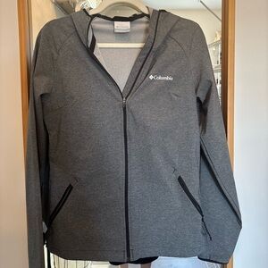 Columbia Gray Zip-Up Rain jacket